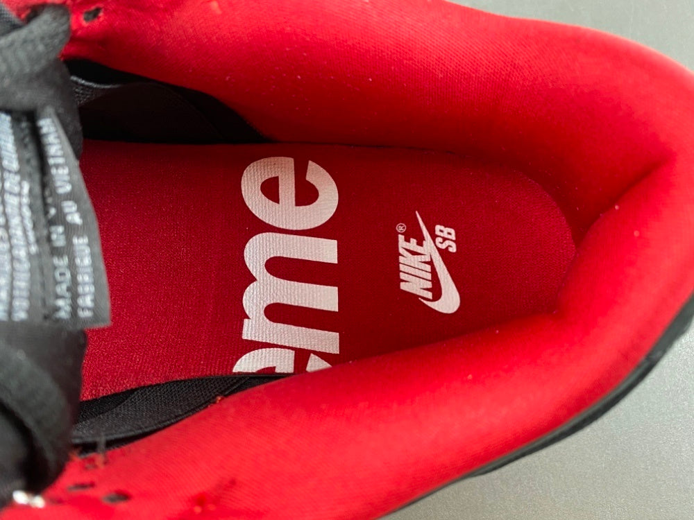 Supreme x Nike SB Dunk Low “Black/Red”